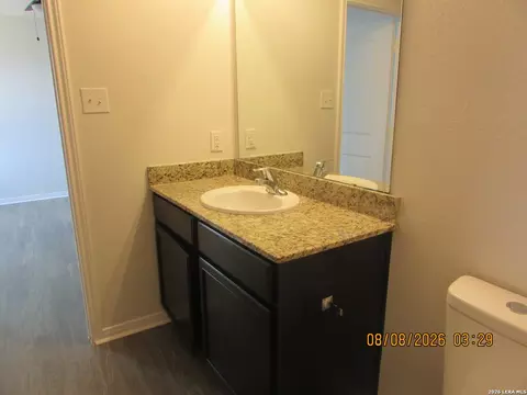 Bath - 15010 Silvertree Cv, Von Ormy, TX 78073 photo 4 of 7