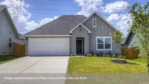 136 S Plains Rd, San Marcos, TX 78666