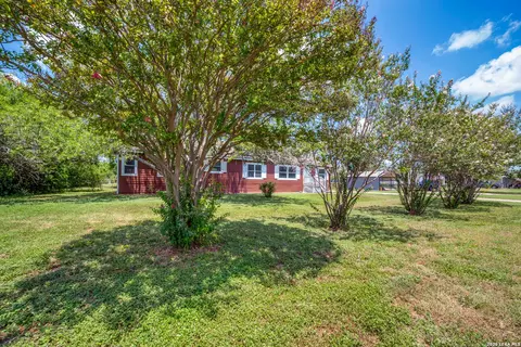 16527 County Road 283, San Antonio, TX 78253