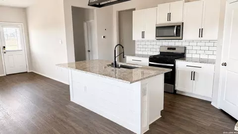 Kitchen - 15623 Mint Patch, Von Ormy, TX 78073 photo 1 of 2