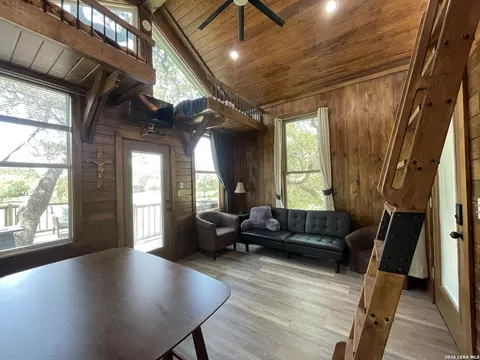 Living - 574 County Road 660, Devine, TX 78016 photo 4 of 4