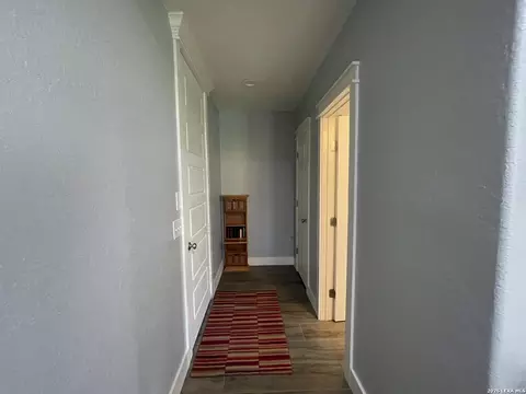 Entry Way - 574 County Road 660, Devine, TX 78016 photo 4 of 4