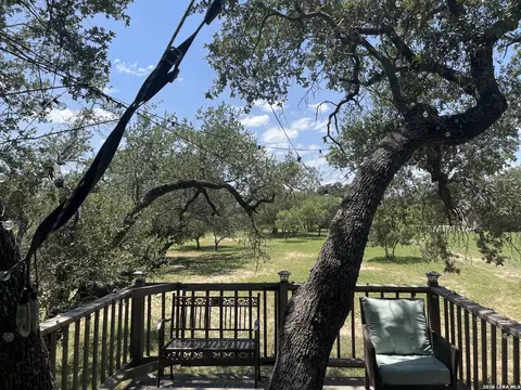 Exterior - 574 County Road 660, Devine, TX 78016 photo 24 of 25