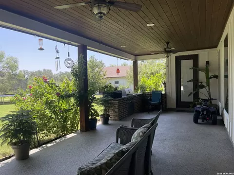 Exterior - 574 County Road 660, Devine, TX 78016 photo 9 of 25
