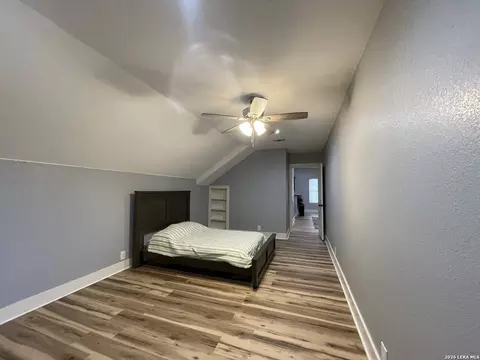 Bedroom - 574 County Road 660, Devine, TX 78016 photo 12 of 18