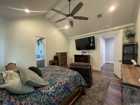Bedroom - 574 County Road 660, Devine, TX 78016 photo 2 of 18