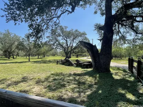 Other - 574 County Road 660, Devine, TX 78016 photo 3 of 26
