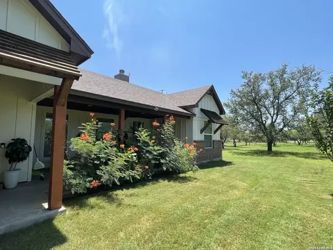 Other - 574 County Road 660, Devine, TX 78016 photo 4 of 26