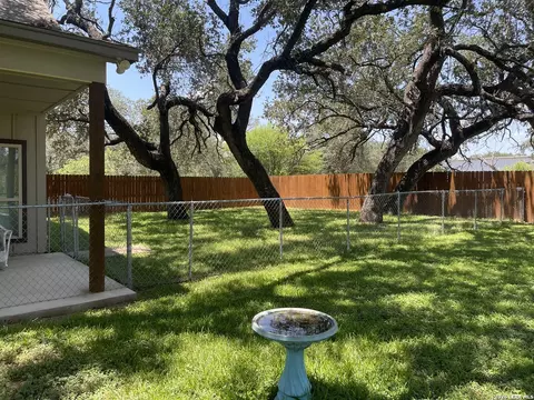 Exterior - 574 County Road 660, Devine, TX 78016 photo 17 of 25