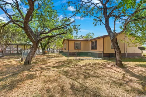 58 Covey Dr, Lytle, TX 78052 photo 36