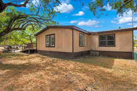 58 Covey Dr, Lytle, TX 78052 photo 28