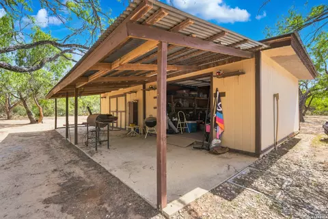 58 Covey Dr, Lytle, TX 78052 photo 31