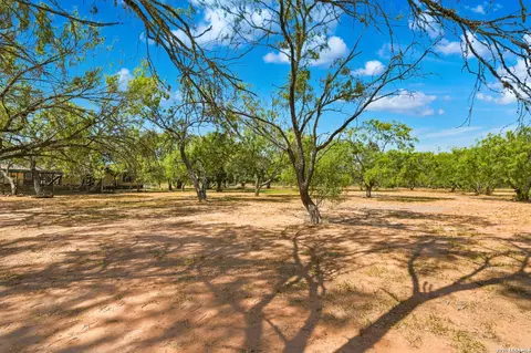58 Covey Dr, Lytle, TX 78052 photo 34