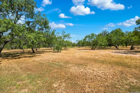 58 Covey Dr, Lytle, TX 78052 photo 40