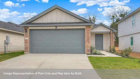 1238 Avery Ranch Dr, New Braunfels, TX 78130