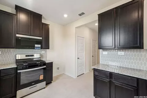Entry Way - 10018 Jagger Ave, Converse, TX 78109 photo 2 of 5