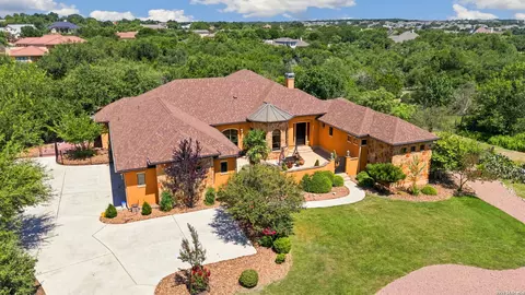 1216 Porto Pt, New Braunfels, TX 78132