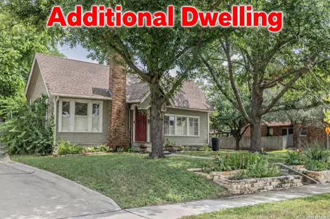 301 Furr Dr, San Antonio, TX 78201