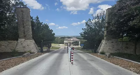 821 Private Road 3702, San Antonio, TX 78253