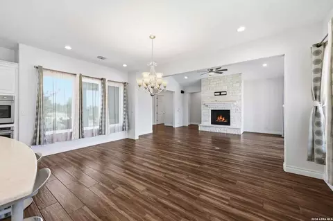Living - 103 William Tobin, Blanco, TX 78606 photo 7 of 8