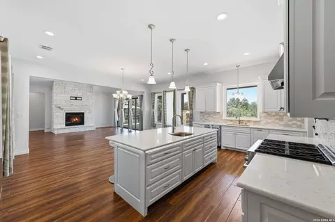 Kitchen - 103 William Tobin, Blanco, TX 78606 photo 5 of 8