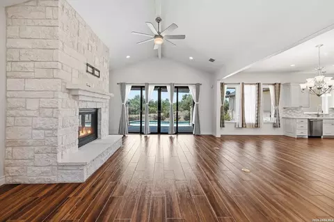 Living - 103 William Tobin, Blanco, TX 78606 photo 3 of 8