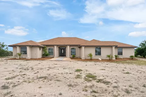 159 W Skyview, Del Rio, TX 78840