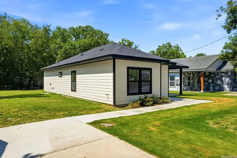 1342 Crystal, San Antonio, TX 78211