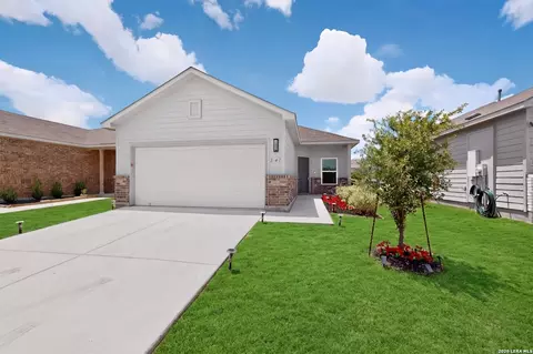 2147 Collins Aly, Converse, TX 78109