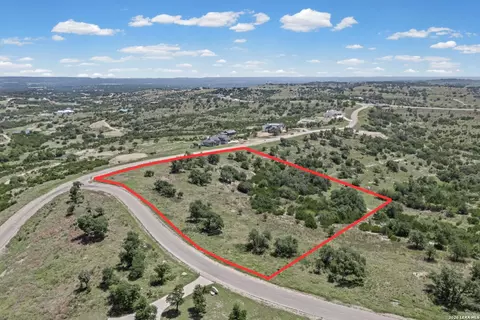 151 Falling Oak Dr, Blanco, TX 78606 photo 4