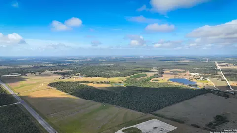 000 S Hwy 183, Gonzales, TX 78629