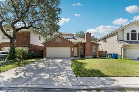 2123 Mollys Way Dr, San Antonio, TX 78232