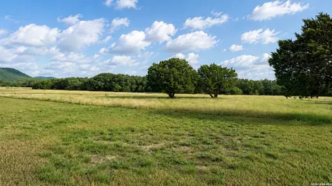 Other - 2307 Cr 359, Utopia, TX 78884 photo 2 of 6