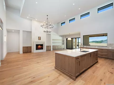 2 Dominion Vis, San Antonio, TX 78257
