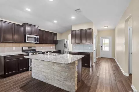13011 Maestro Spark, San Antonio, TX 78252