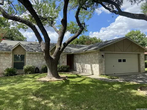 14107 Queensway, San Antonio, TX 78217