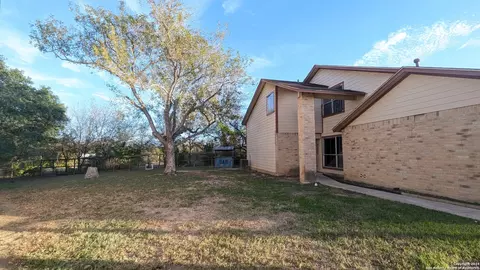 5758 Spring Moon St, San Antonio, TX 78247