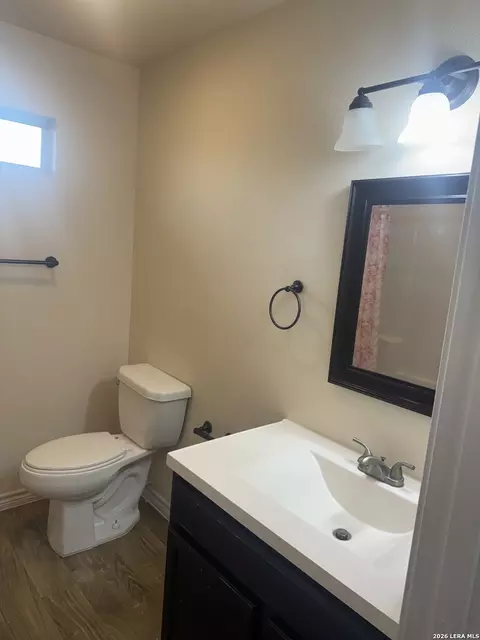 Bath - 249 Violeta Dr, Eagle Pass, TX 78852 photo 3 of 3