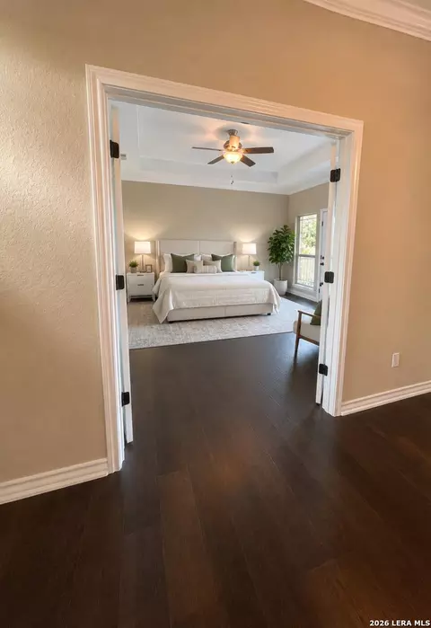 Entry Way - 704 Jack Nicklaus, Devine, TX 78016 photo 2 of 2