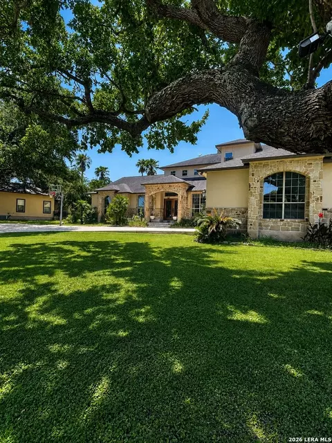 Exterior - 704 Jack Nicklaus, Devine, TX 78016 photo 3 of 15