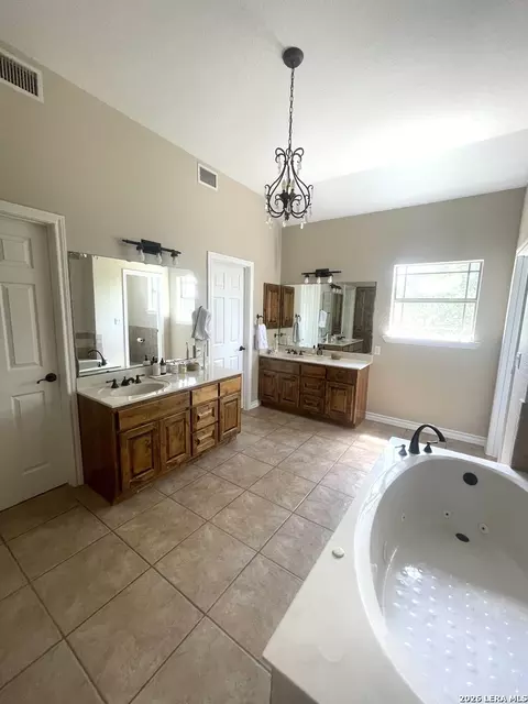 Bath - 704 Jack Nicklaus, Devine, TX 78016 photo 1 of 5