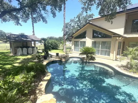 Exterior - 704 Jack Nicklaus, Devine, TX 78016 photo 7 of 15