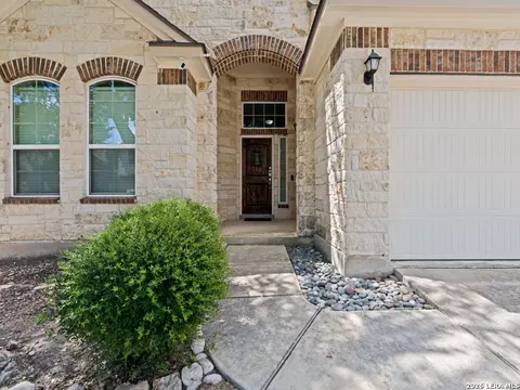 12426 Caprock Crk, San Antonio, TX 78254