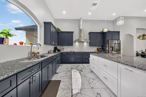 Kitchen - 14315 Quesenberry Rd, Von Ormy, TX 78073 photo 3 of 3