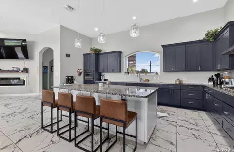 Kitchen - 14315 Quesenberry Rd, Von Ormy, TX 78073 photo 2 of 4