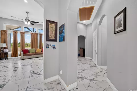 Entry Way - 14315 Quesenberry Rd, Von Ormy, TX 78073 photo 3 of 4