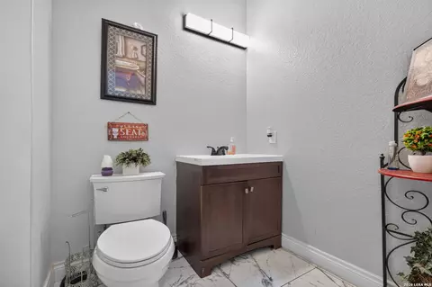 Bath - 14315 Quesenberry Rd, Von Ormy, TX 78073 photo 1 of 7