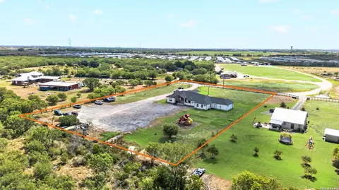 View/Area - 14315 Quesenberry Rd, Von Ormy, TX 78073 photo 4 of 7