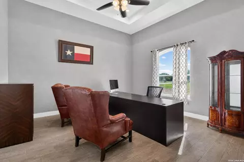 Entry Way - 14315 Quesenberry Rd, Von Ormy, TX 78073 photo 2 of 4