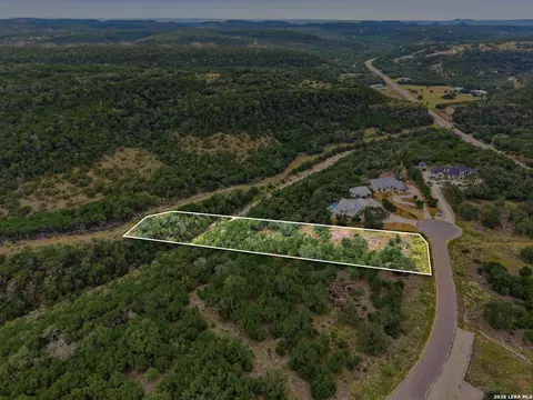 1417 Powder Ridge Rd, New Braunfels, TX 78132